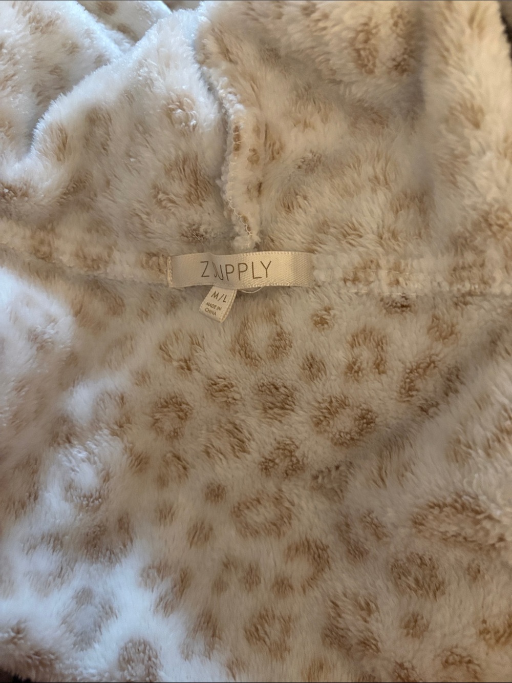 Zupply Faux Fur Leopard Print sweater - Cream & Tan